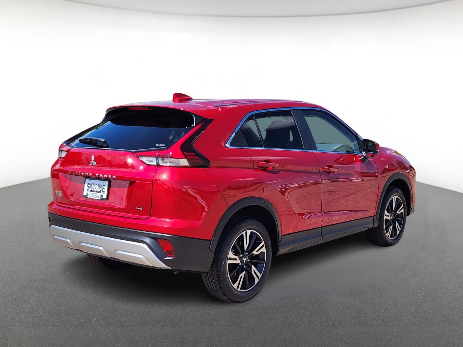 2025 Mitsubishi Eclipse Cross SE photo 3