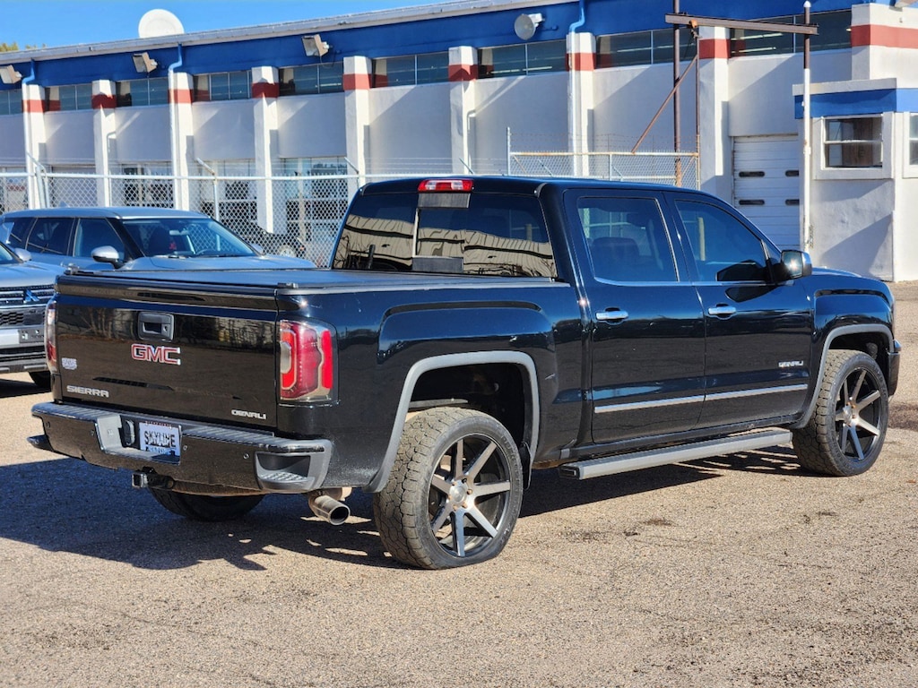 Used 2018 GMC Sierra 1500 4WD Crew Cab 143.5" Denali Crew Cab Pickup