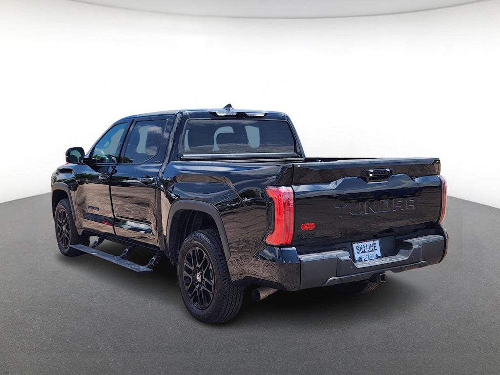 Used 2025 Toyota Tundra 4WD Limited CrewMax 5.5' Bed Crew Cab Pickup