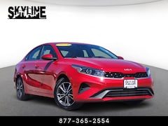 2024 Kia Forte LXS IVT 4dr Car
