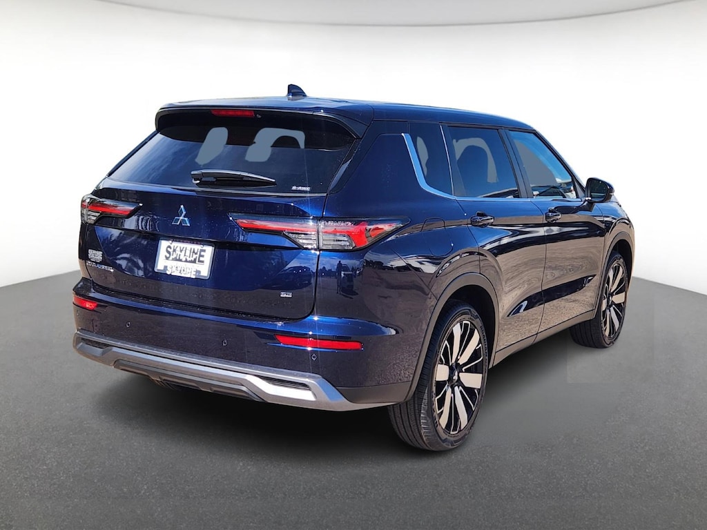 New 2025 Mitsubishi Outlander SE S-AWC SUV