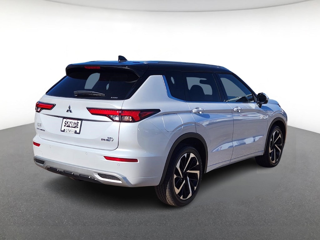 New 2025 Mitsubishi Outlander PHEV SEL S-AWC SUV
