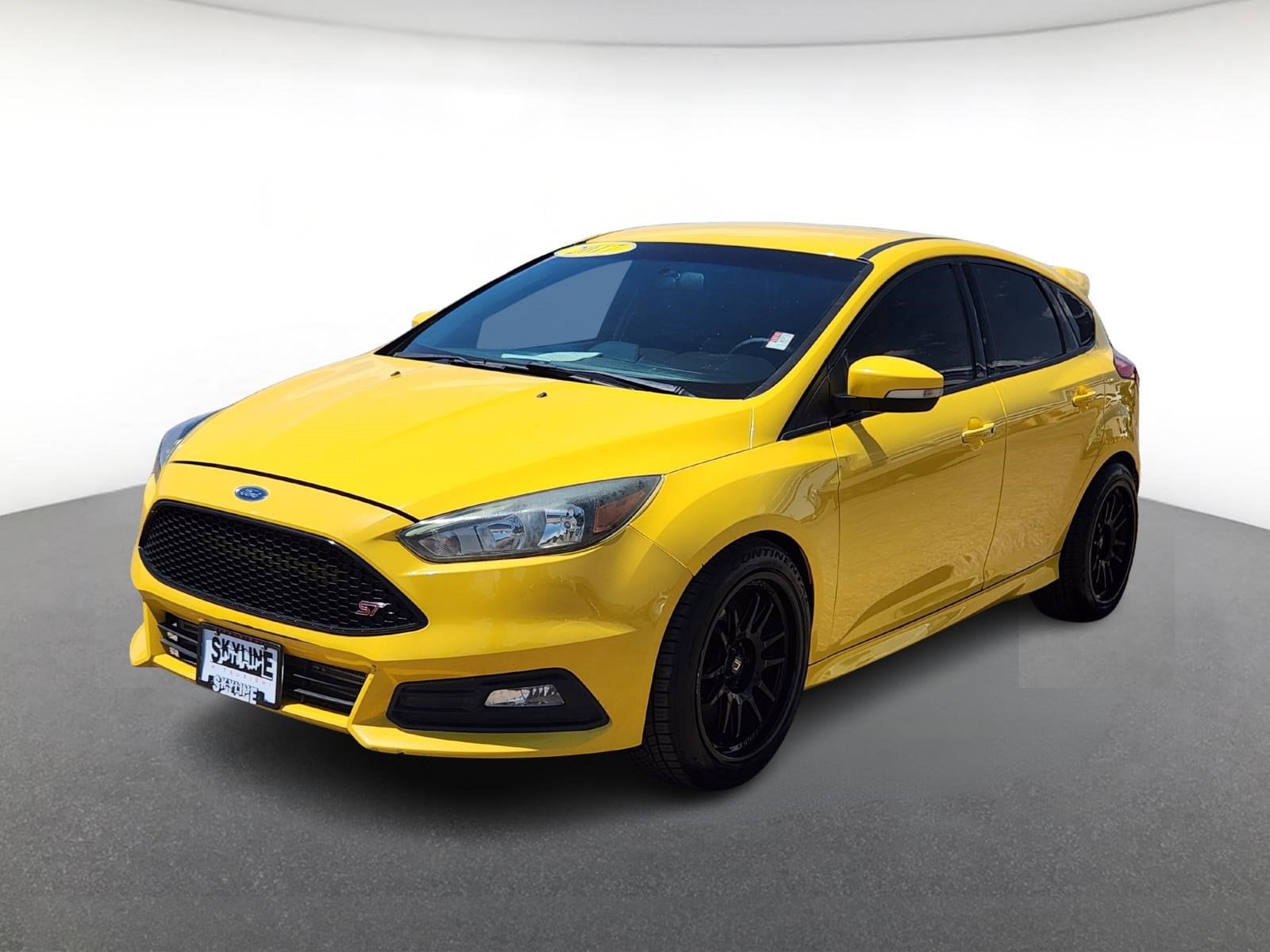 Used 2017 Ford Focus ST with VIN 1FADP3L96HL210174 for sale in Thornton, CO