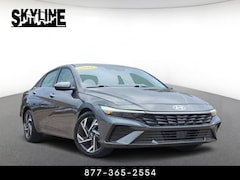 2025 Hyundai Elantra SEL Convenience IVT 4dr Car