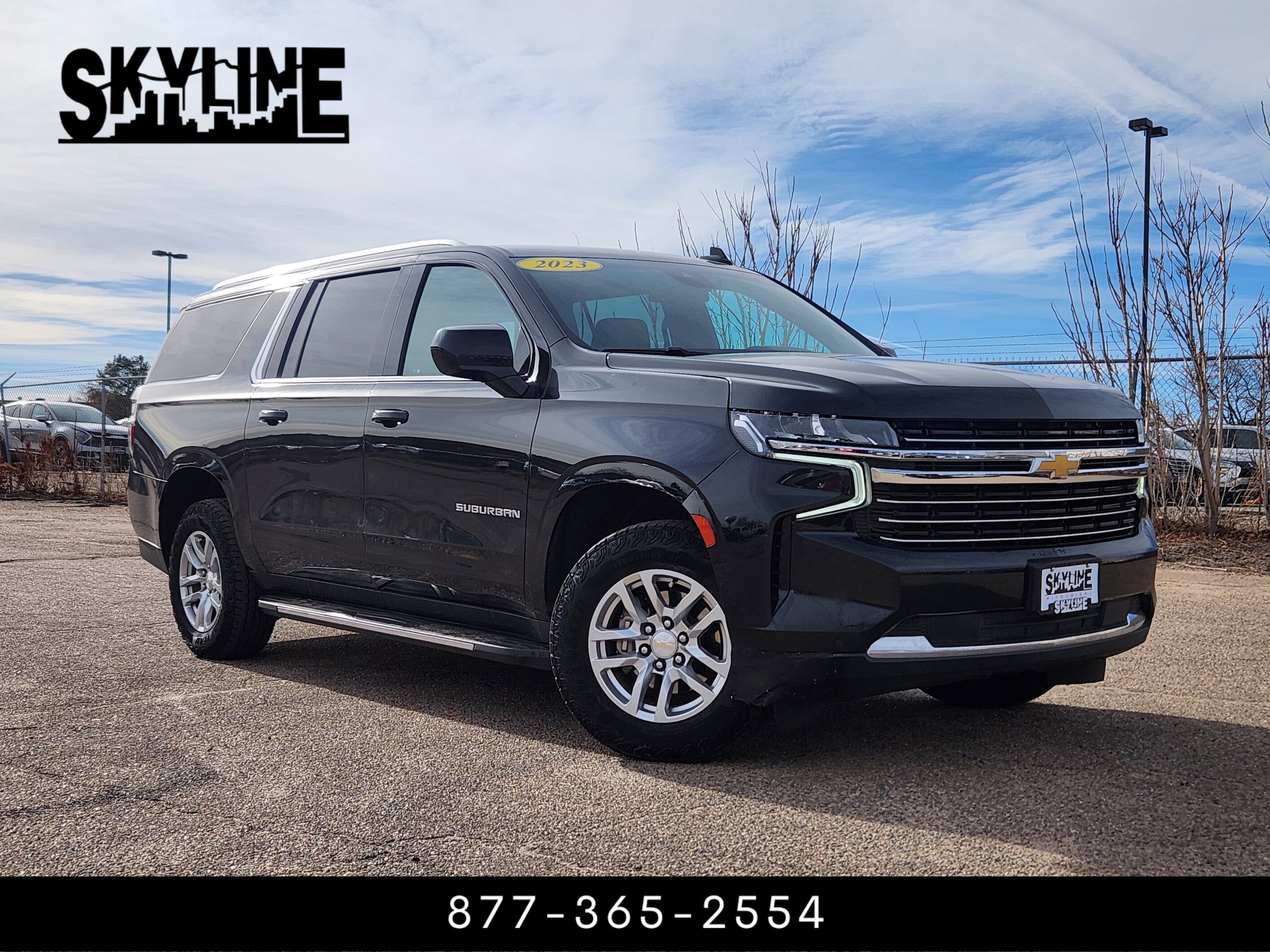 2023 Chevrolet Suburban LT's photo