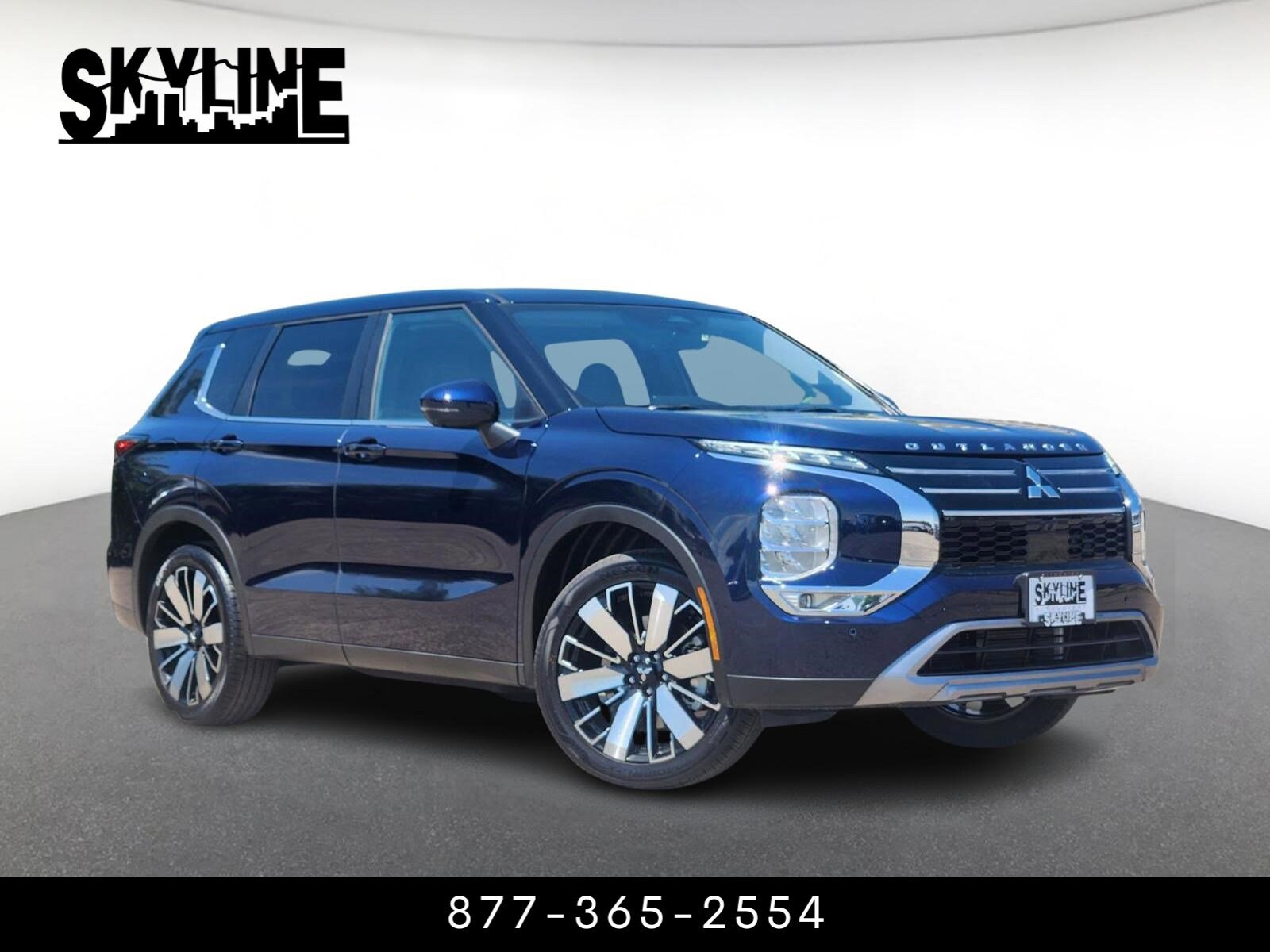 2025 Mitsubishi Outlander SE's photo