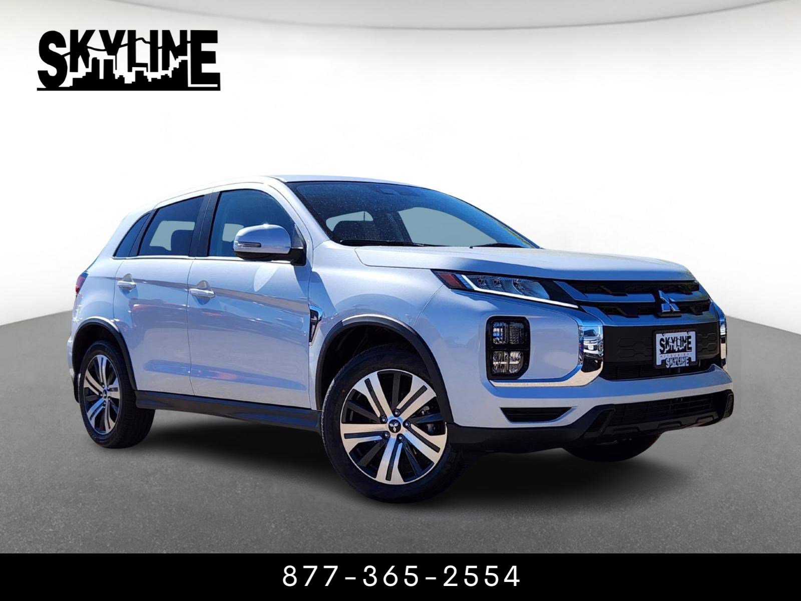 2025 Mitsubishi Outlander Sport SE's photo