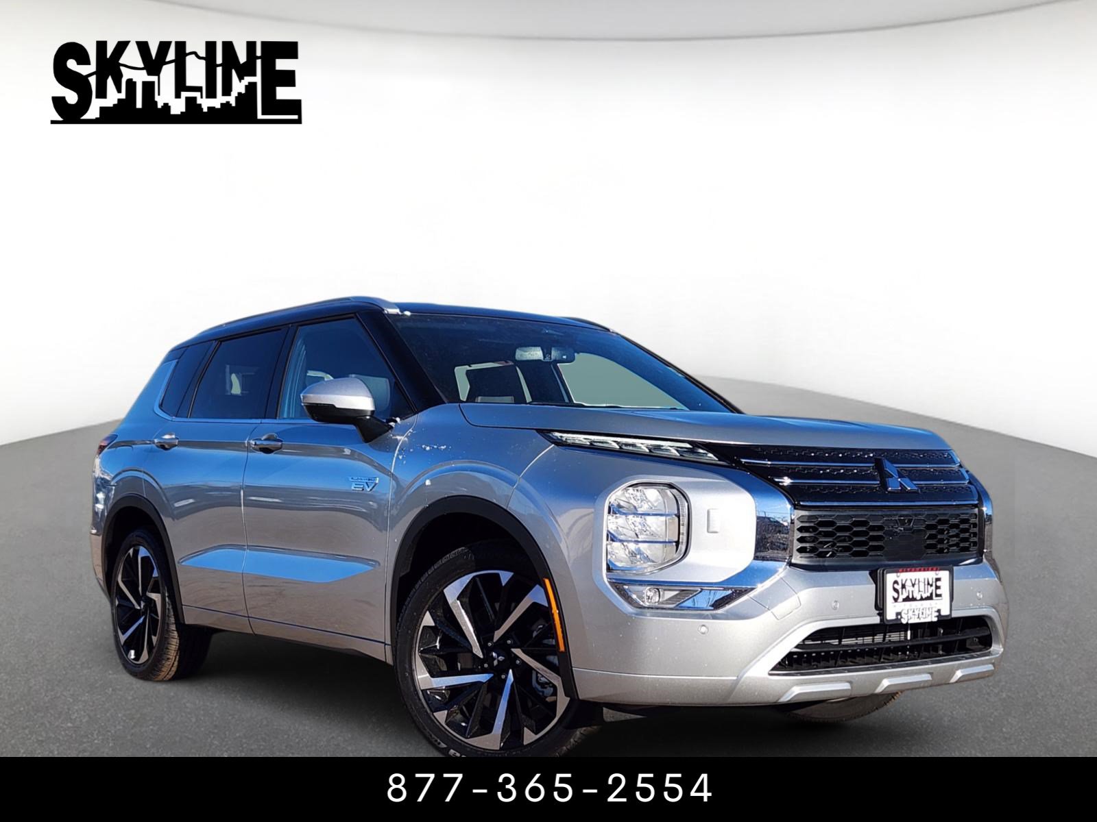 2025 Mitsubishi Outlander Plug-in Hybrid SEL's photo