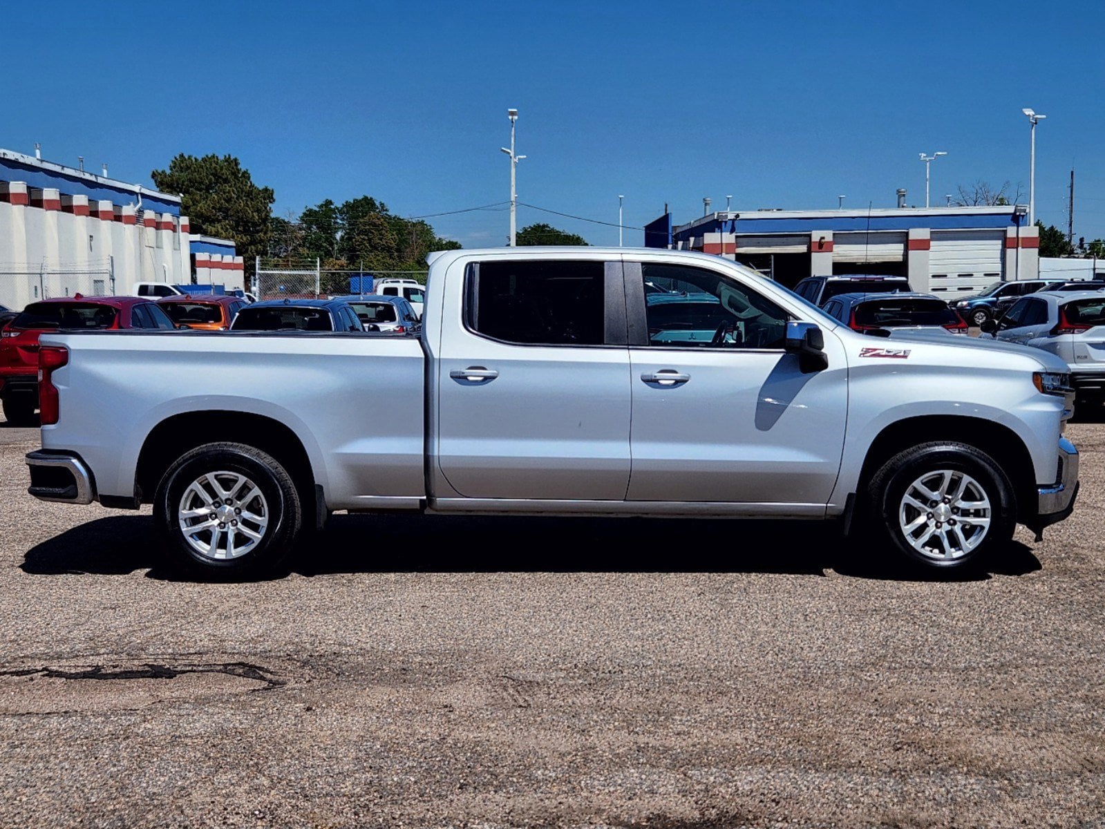 Used 2019 Chevrolet Silverado 1500 LT with VIN 1GCUYDED4KZ180627 for sale in Thornton, CO