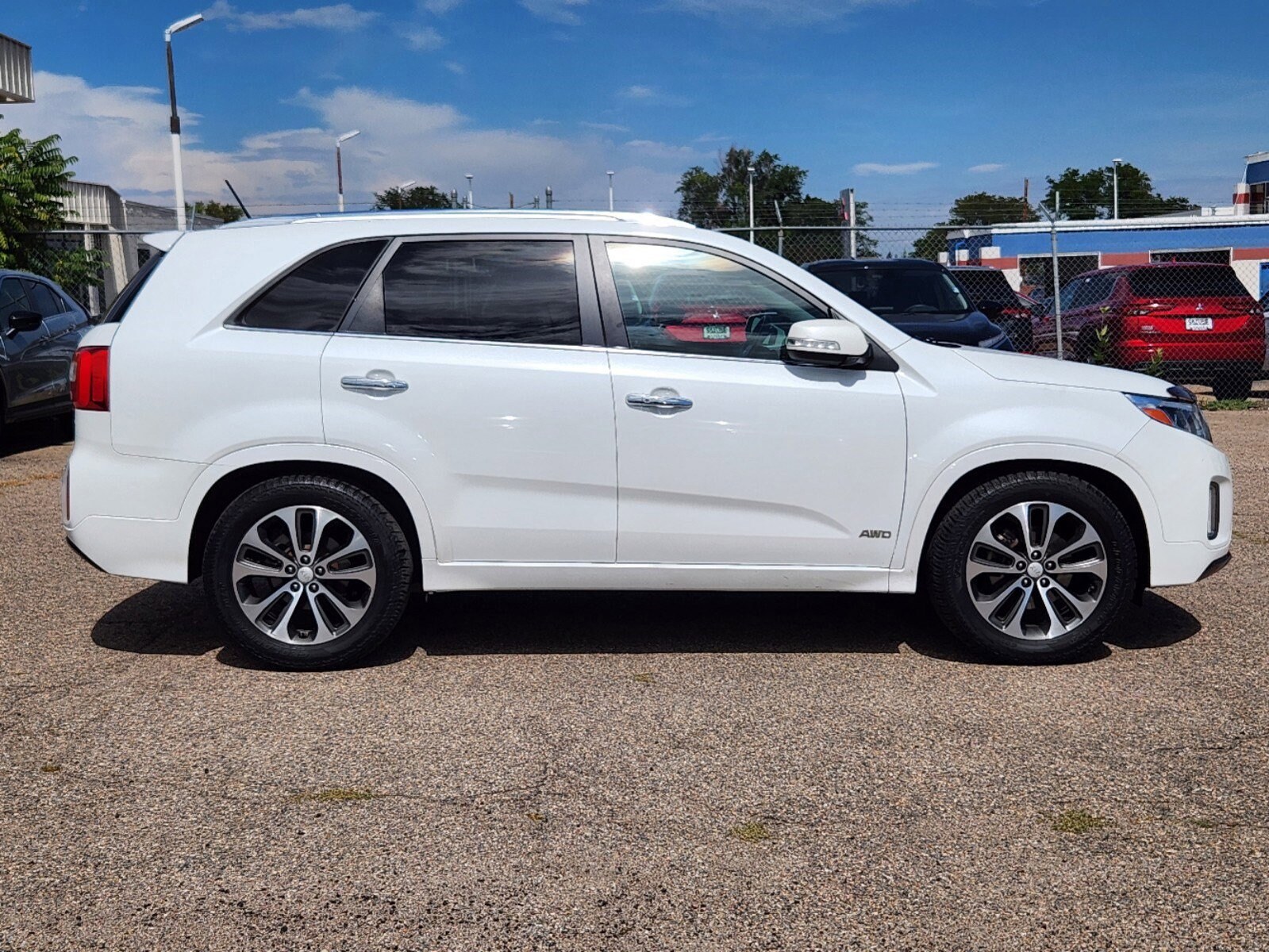 Used 2014 Kia Sorento SX with VIN 5XYKWDA70EG495635 for sale in Thornton, CO