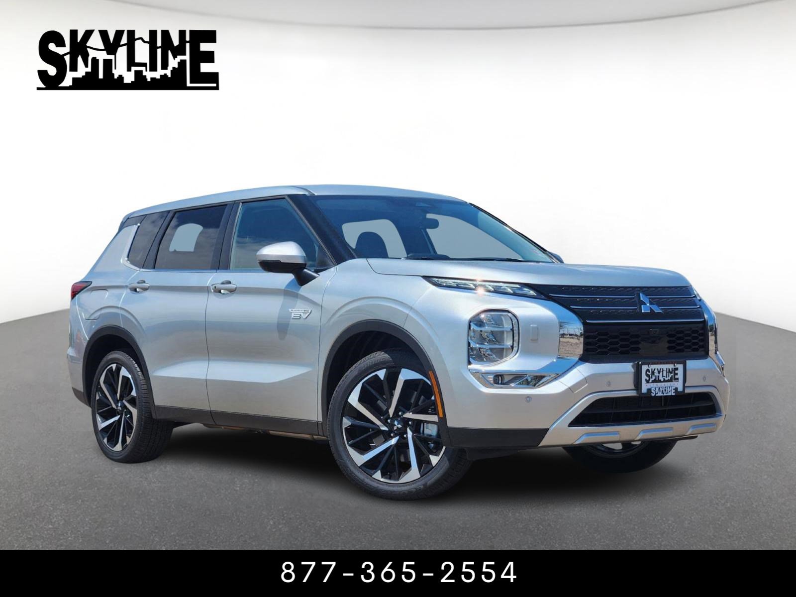 2025 Mitsubishi Outlander Plug-in Hybrid SE's photo