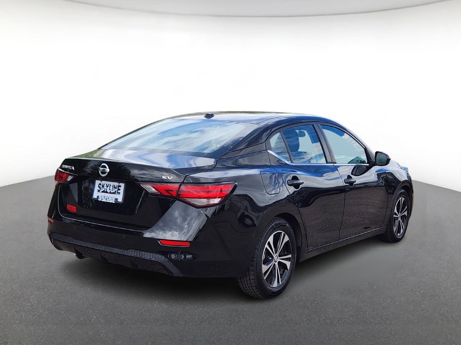 2022 Nissan Sentra SV photo 3