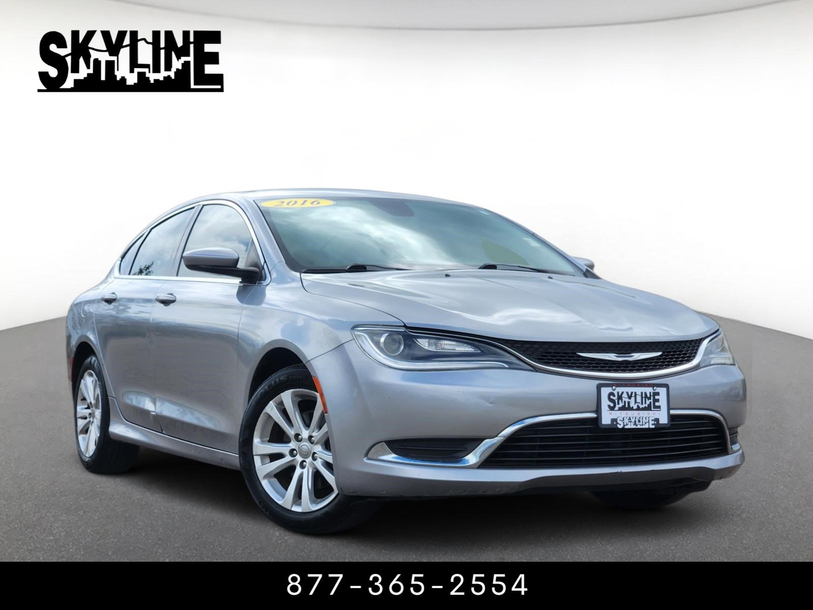 2016 Chrysler 200 Limited's photo