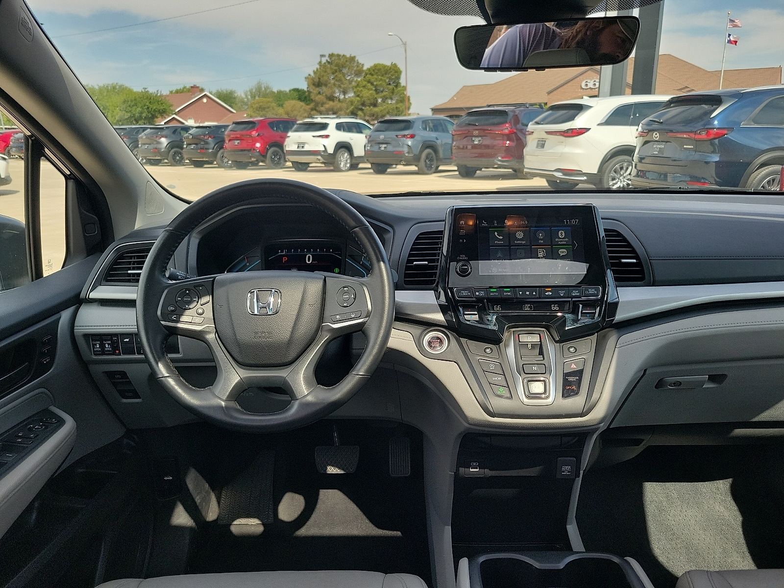 2024 Honda Odyssey EX-L - Photo 12