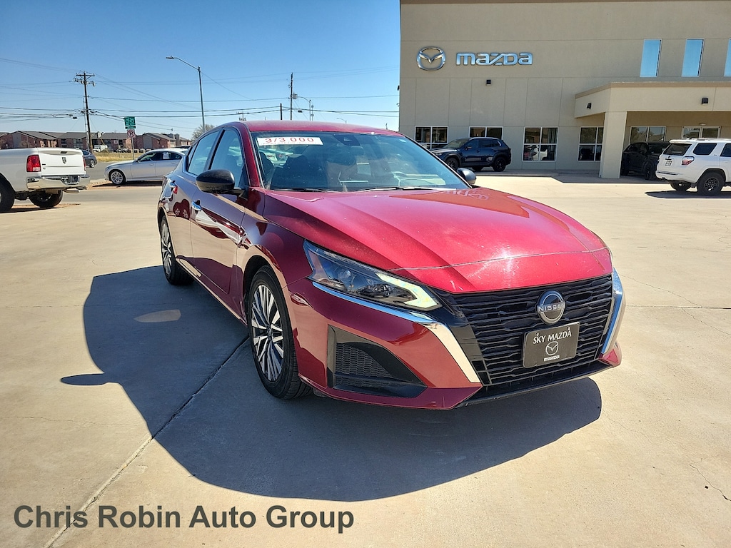 Used 2024 Nissan Altima 2.5 SV Sedan