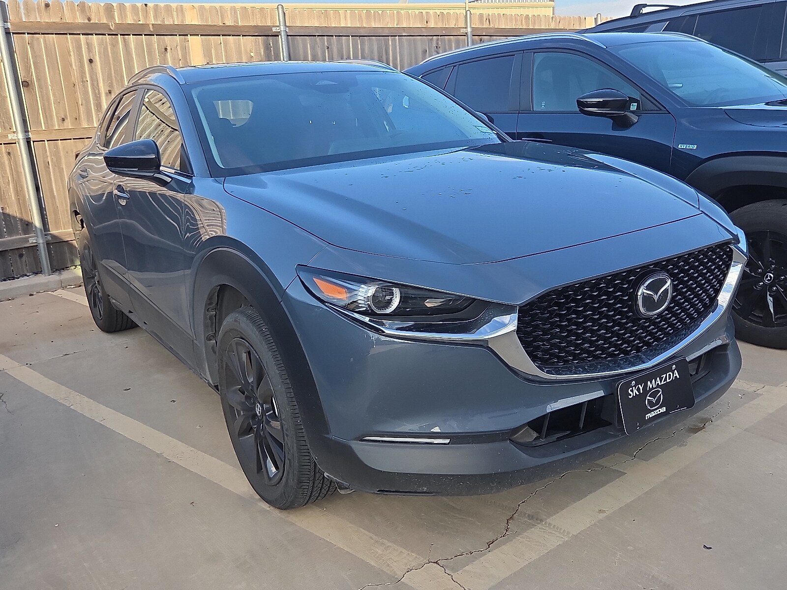 2025 Mazda CX-30 2.5 S Carbon photo 2