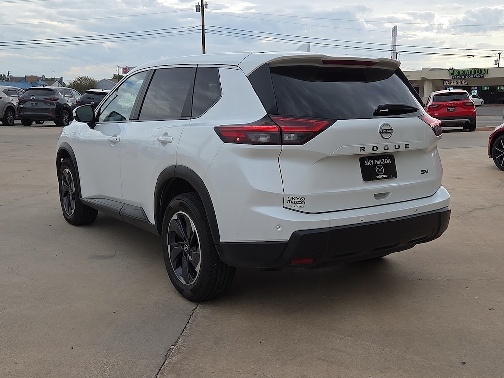 Used 2024 Nissan Rogue SV SUV