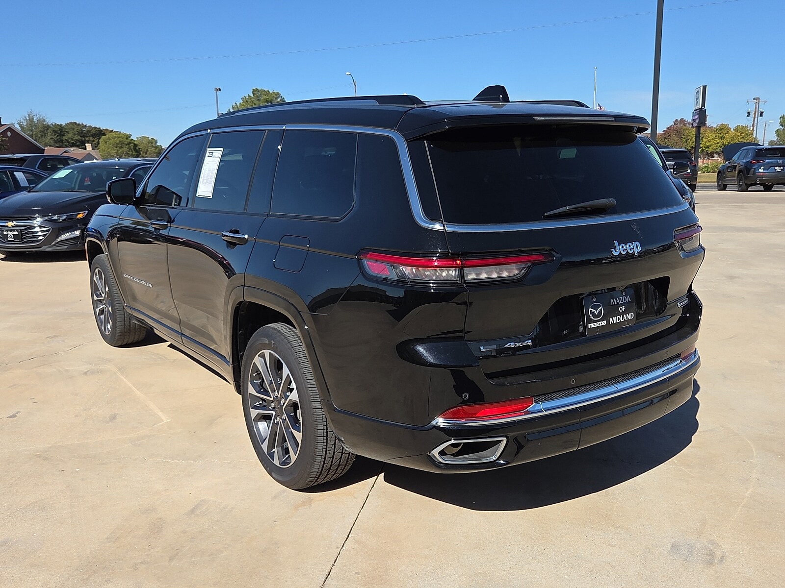 2022 Jeep Cherokee Overland photo 4