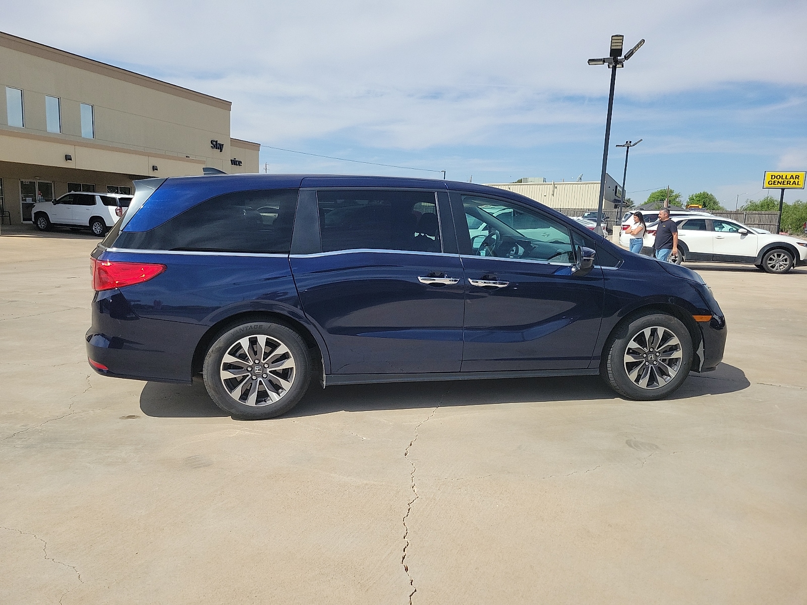2024 Honda Odyssey EX-L - Photo 8