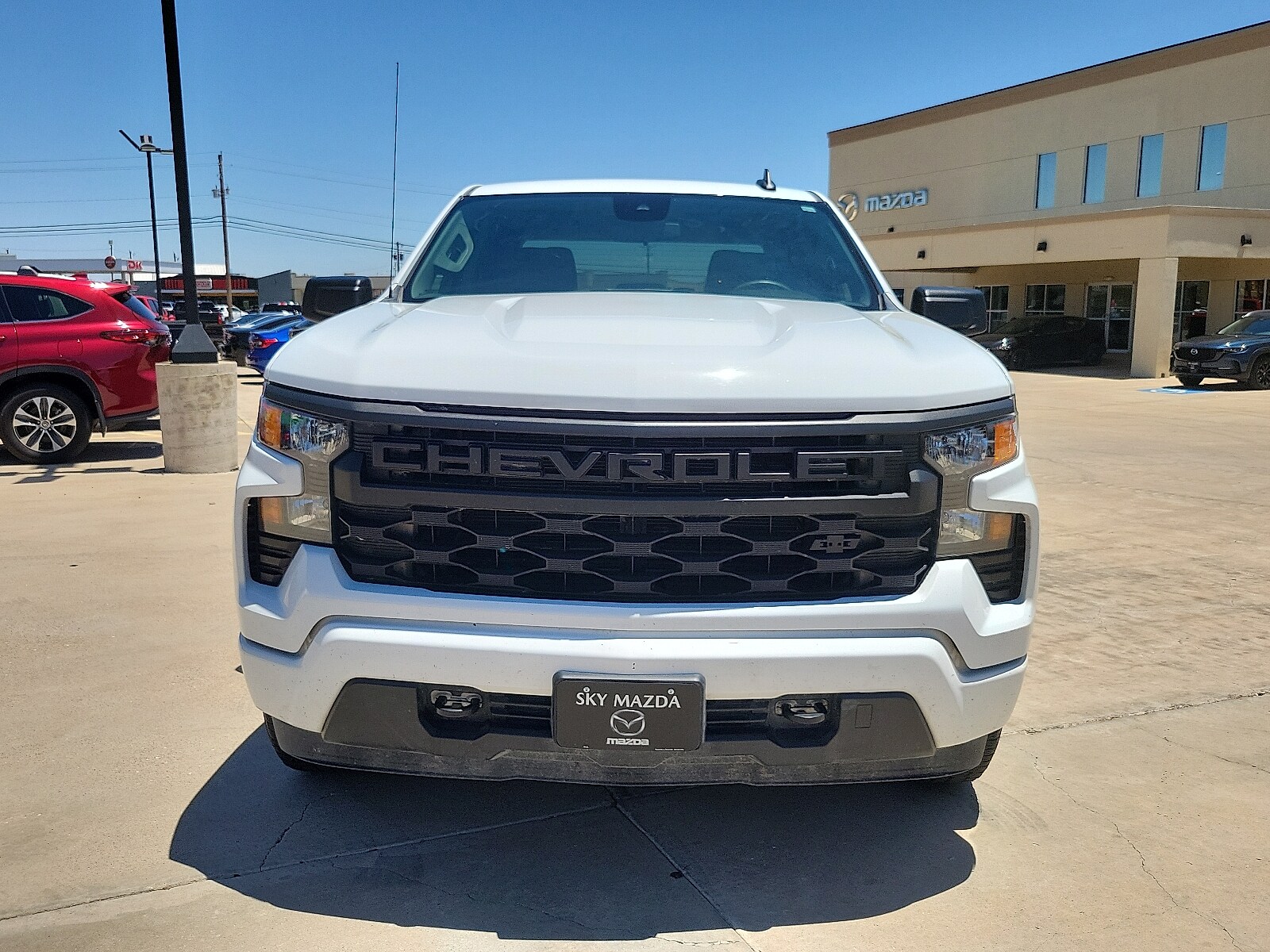 2024 Chevrolet Silverado 1500 Custom photo 2