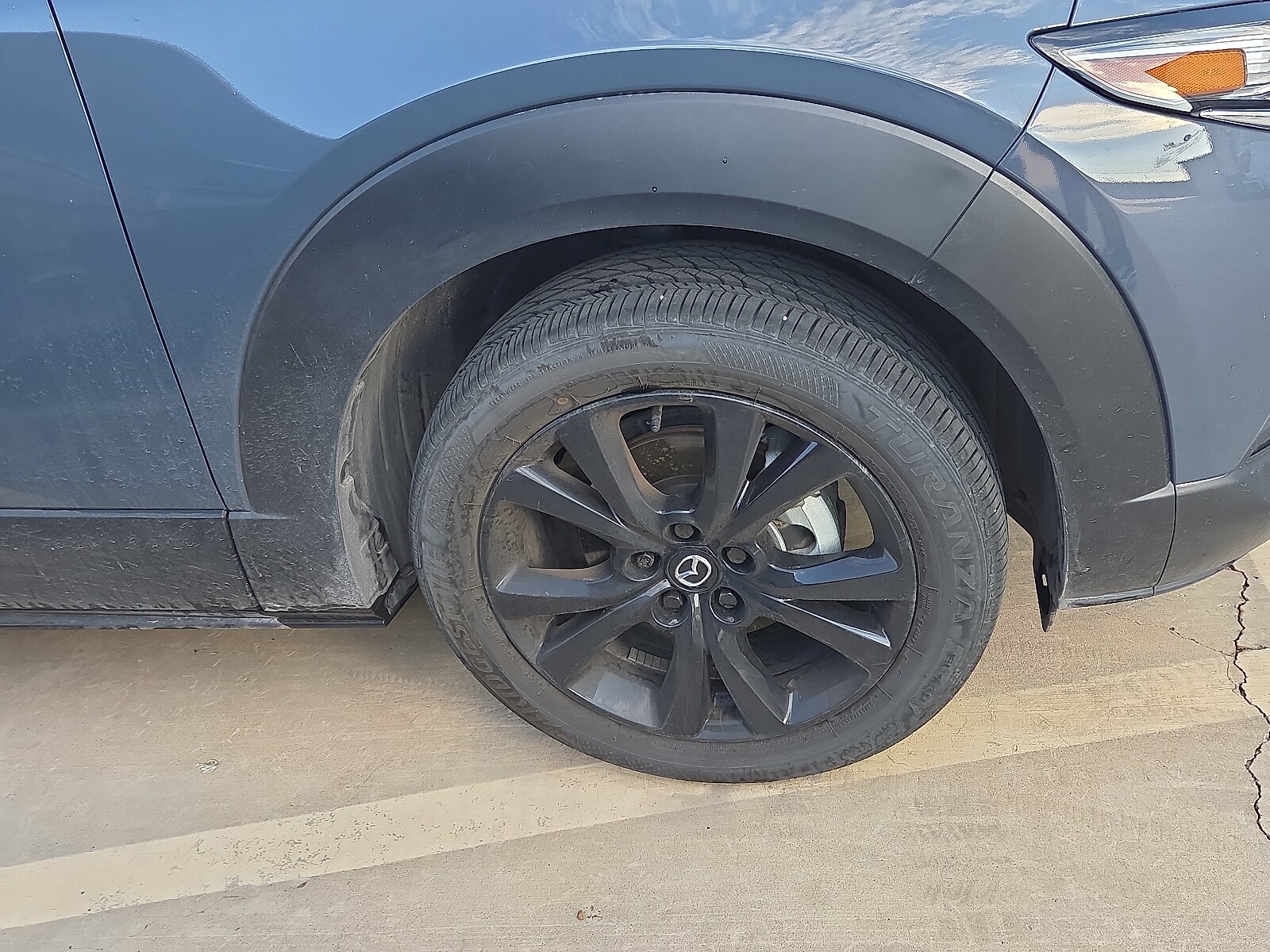 2025 Mazda CX-30 2.5 S Carbon photo 3