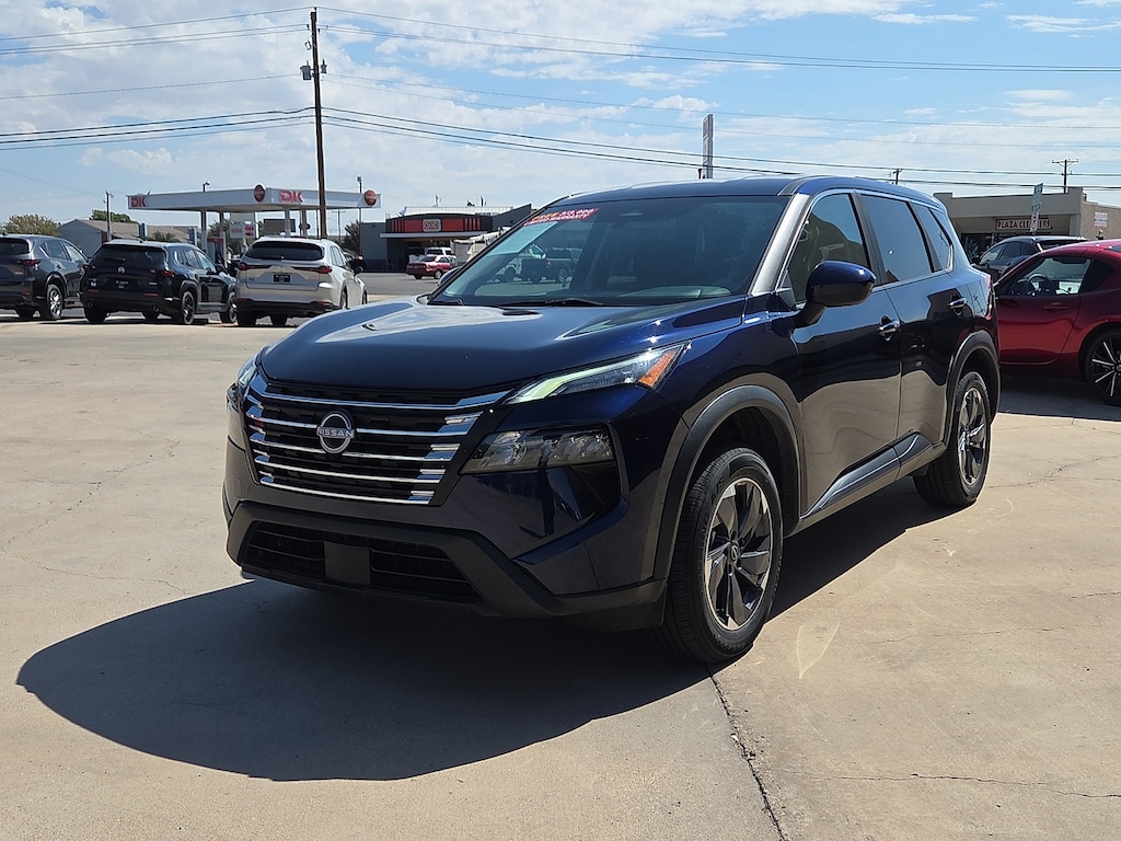 Used 2024 Nissan Rogue SV SUV