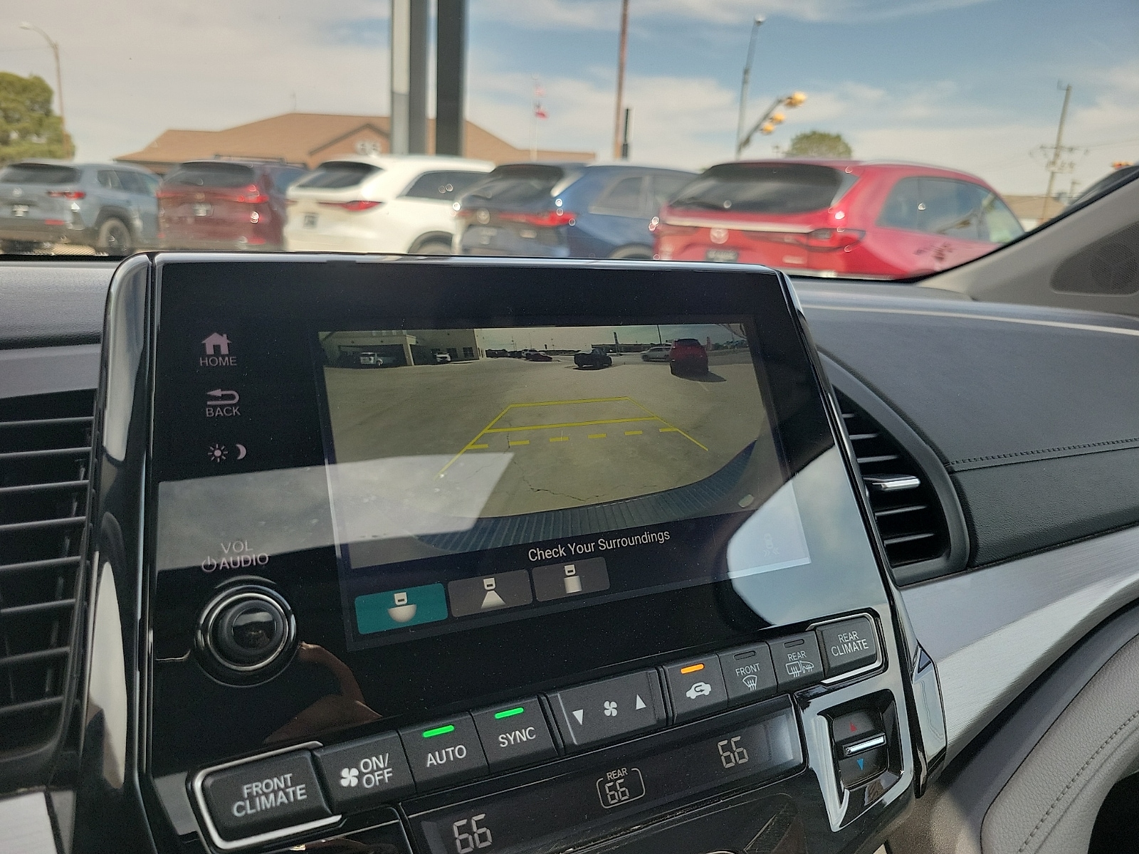 2024 Honda Odyssey EX-L - Photo 17