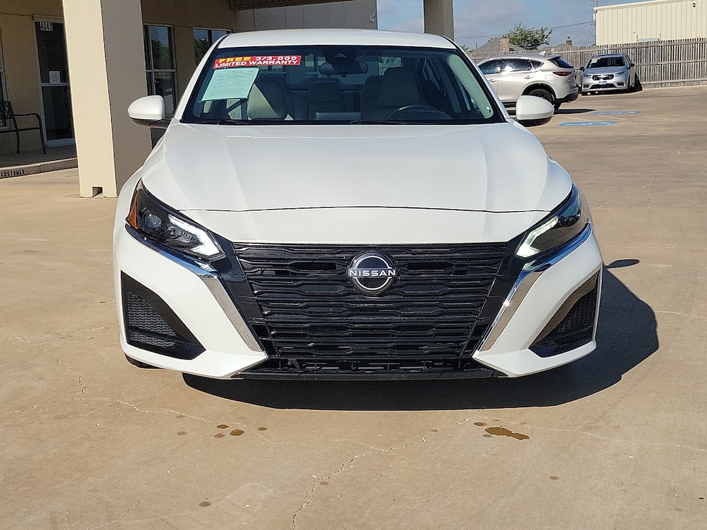 Used 2023 Nissan Altima 2.5 SV Sedan