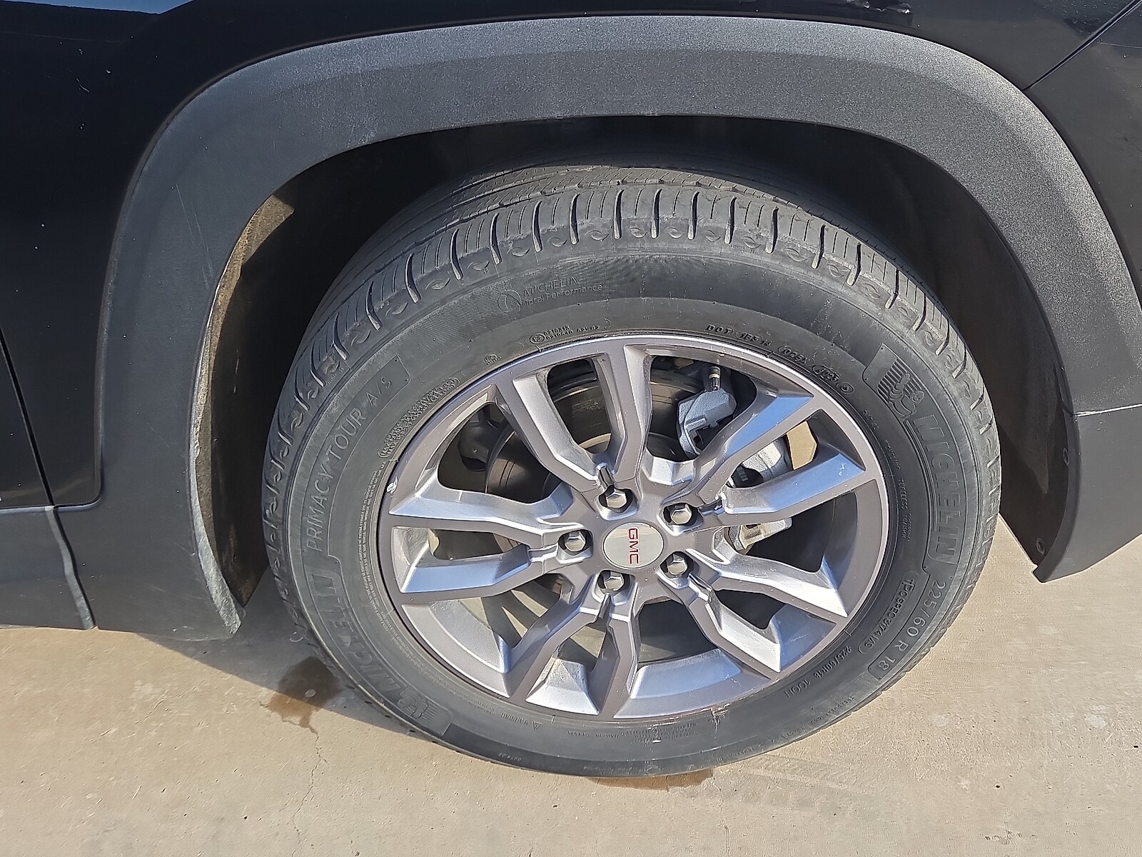 2024 Gmc Terrain SLT photo 2