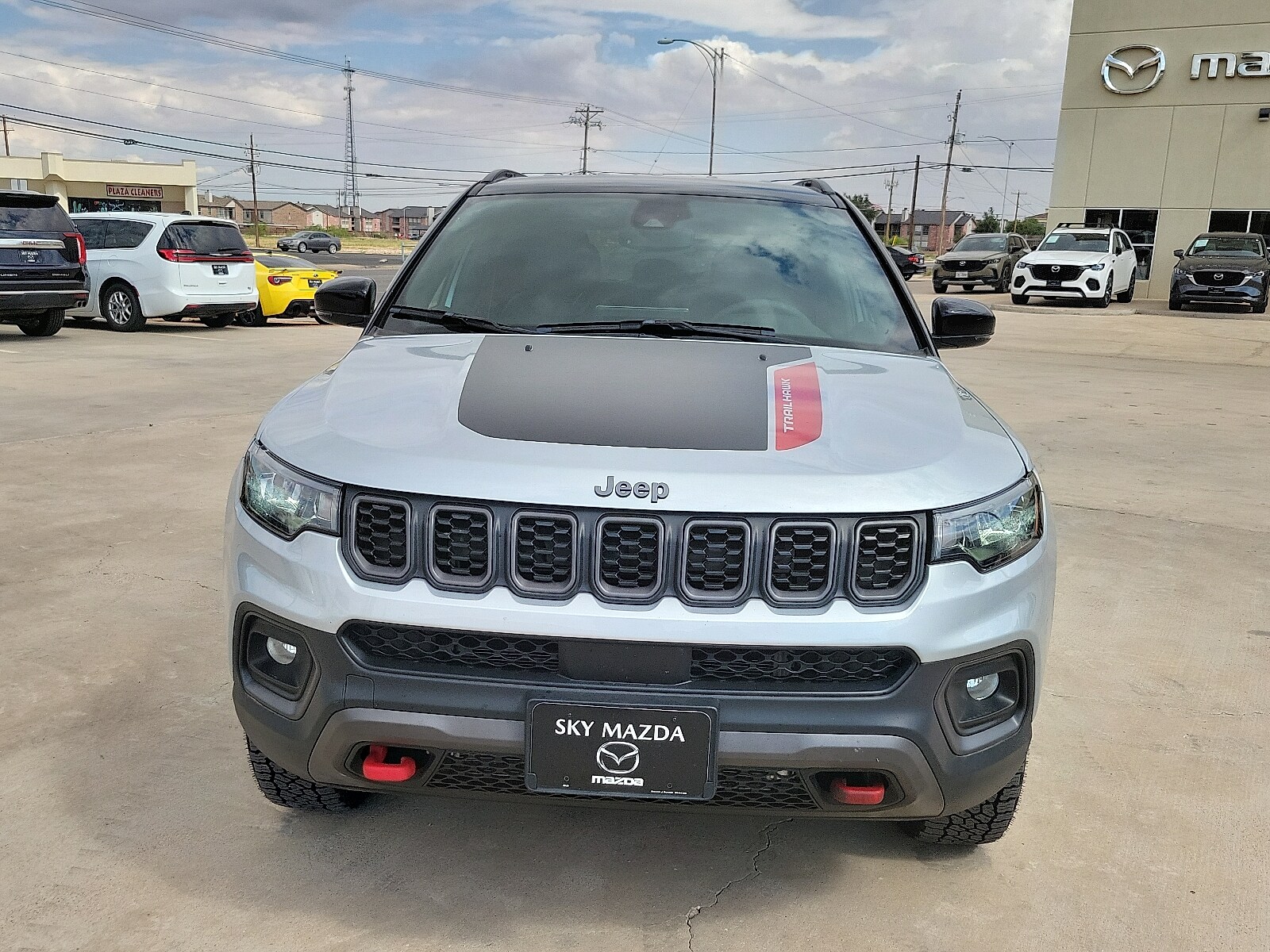 2024 Jeep Compass Trailhawk photo 2