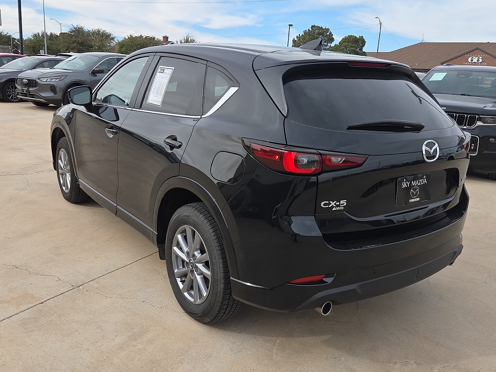 2025 Mazda CX-5 2.5 S Preferred photo 3
