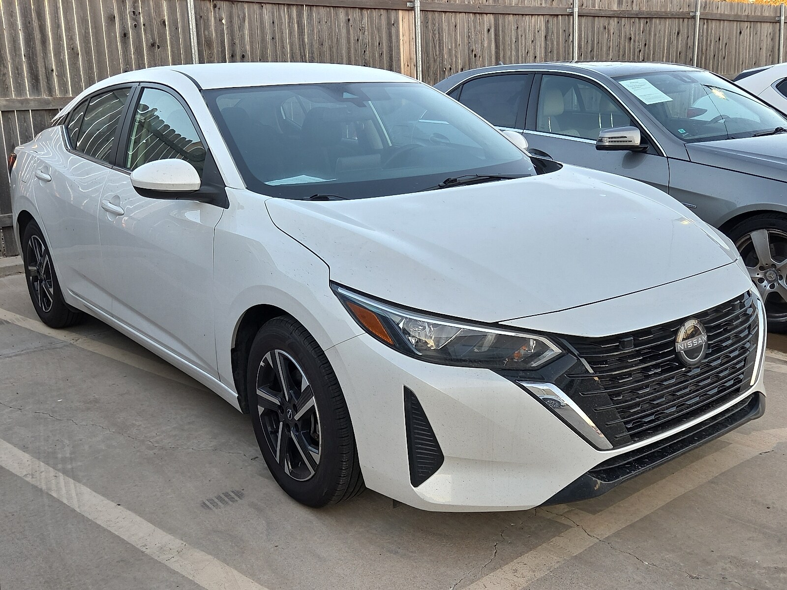 2024 Nissan Sentra SV photo 2