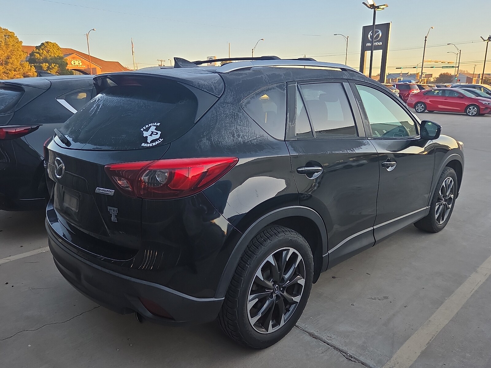 2016 Mazda CX-5 Grand Touring photo 2