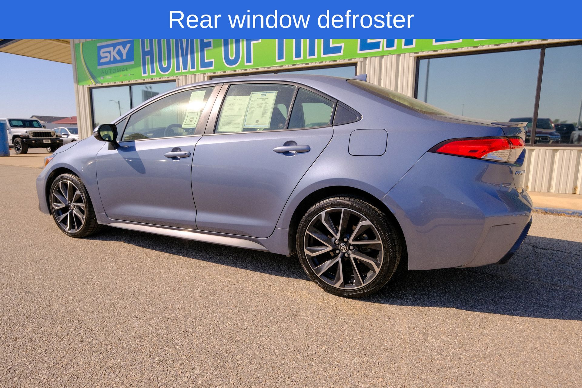 2021 Toyota Corolla SE photo 4