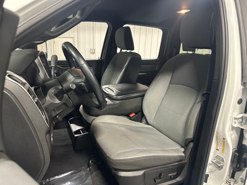 2023 Ram 3500 Big Horn photo 4