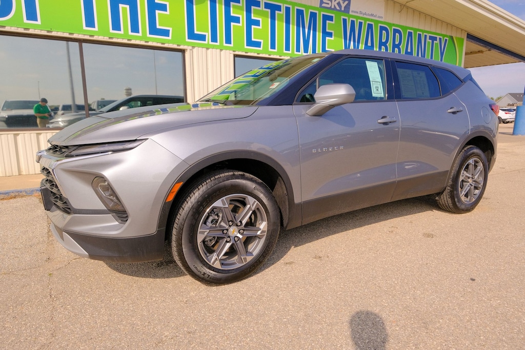 Used 2025 Chevrolet Blazer LT w/2LT SUV