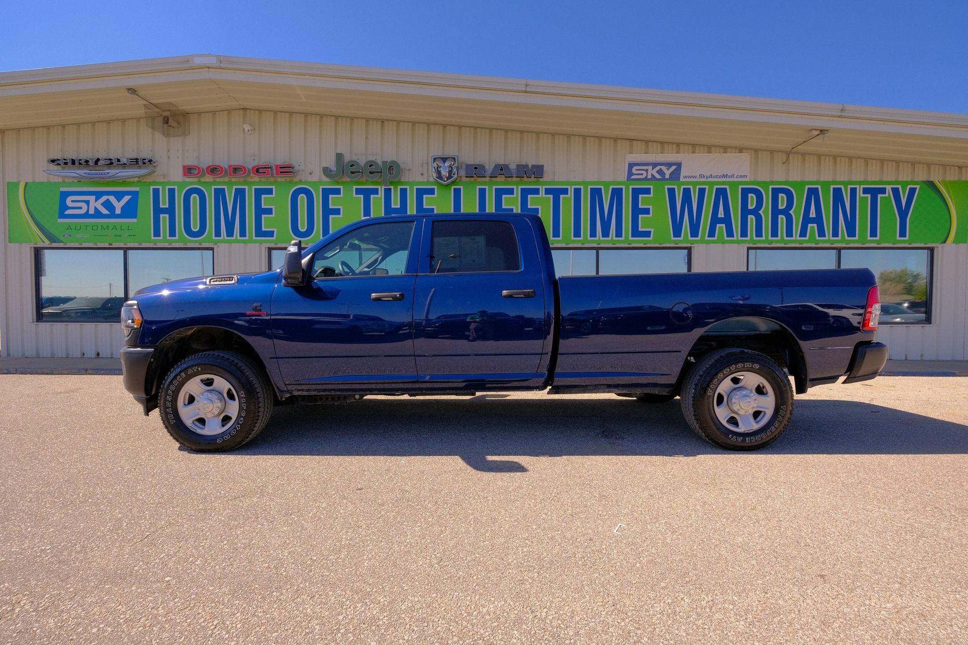 2024 Ram 2500 Tradesman photo 3