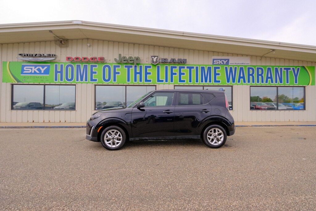 Used 2023 Kia Soul LX Hatchback