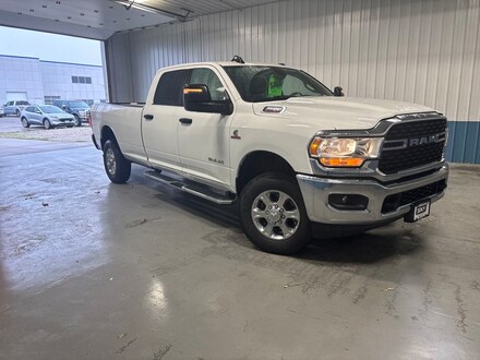 2024 Ram 3500 Big Horn Truck Crew Cab