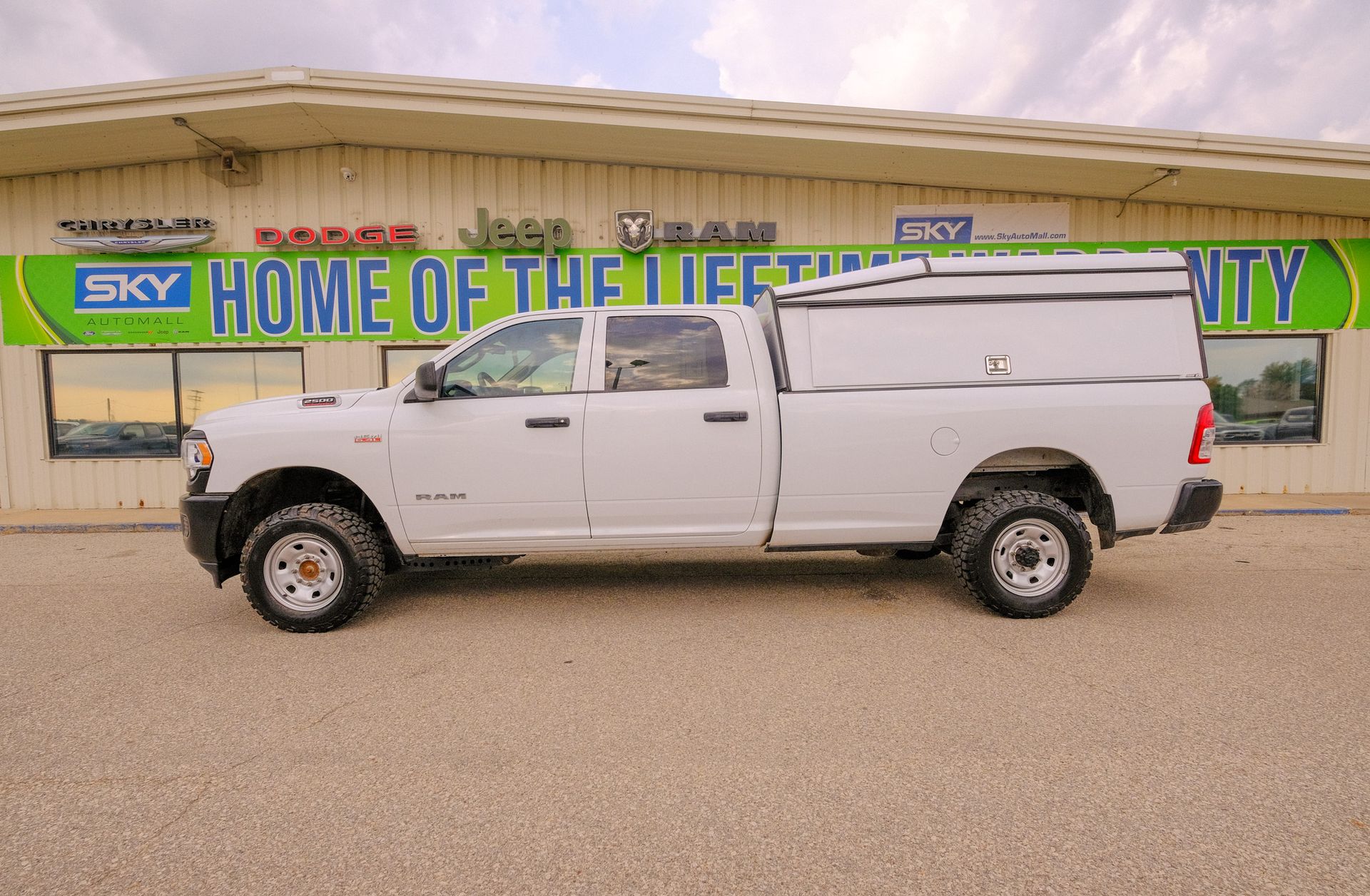 2020 Ram 2500 Tradesman photo 2