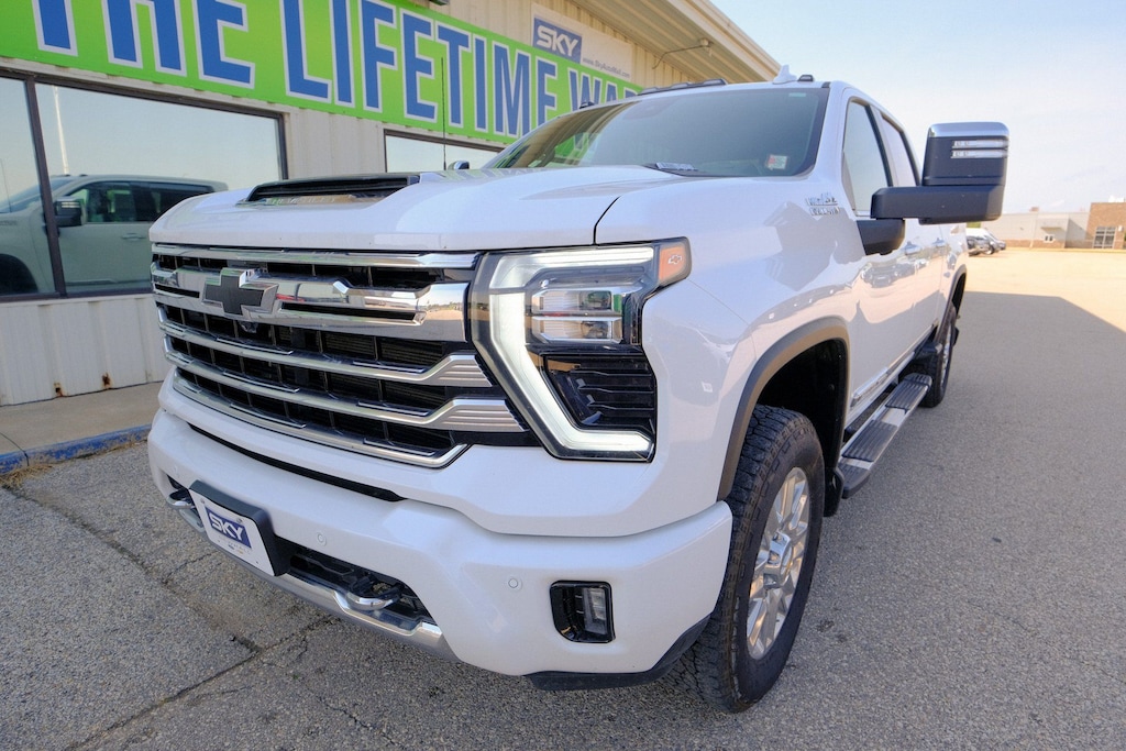 Used 2024 Chevrolet Silverado 2500 HD High Country Truck Crew Cab