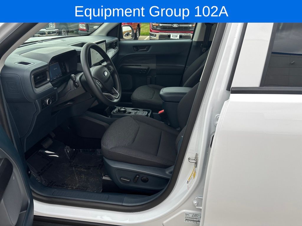 2025 Ford Maverick XL photo 4