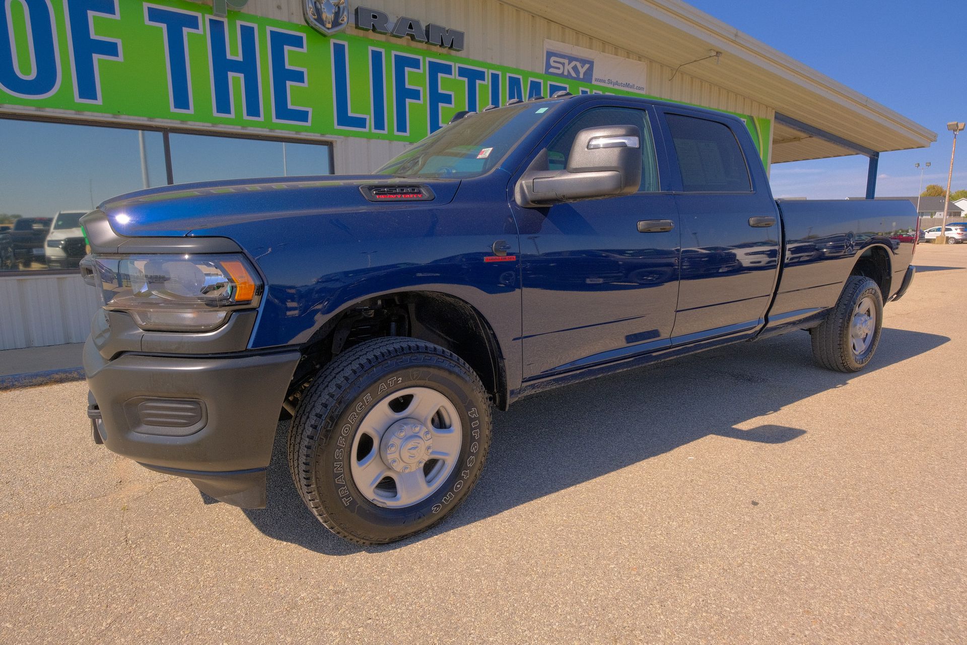 2024 Ram 2500 Tradesman photo 2