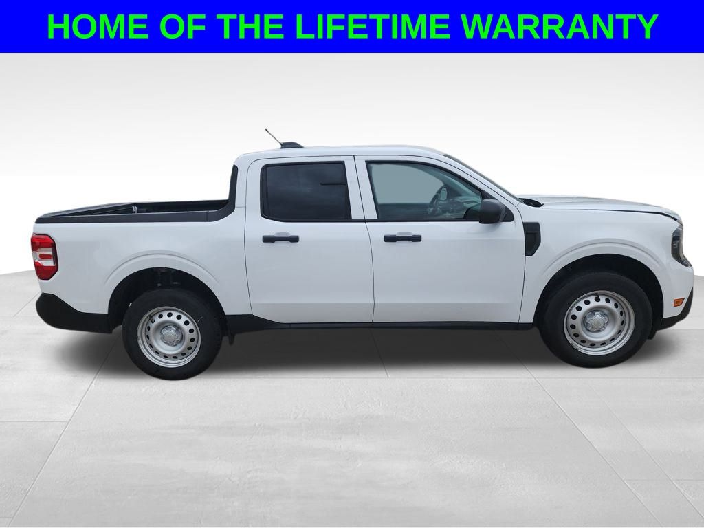 2025 Ford Maverick XL photo 2