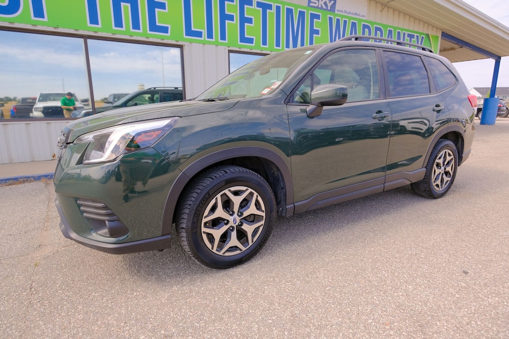 Used 2024 Subaru Forester Premium SUV