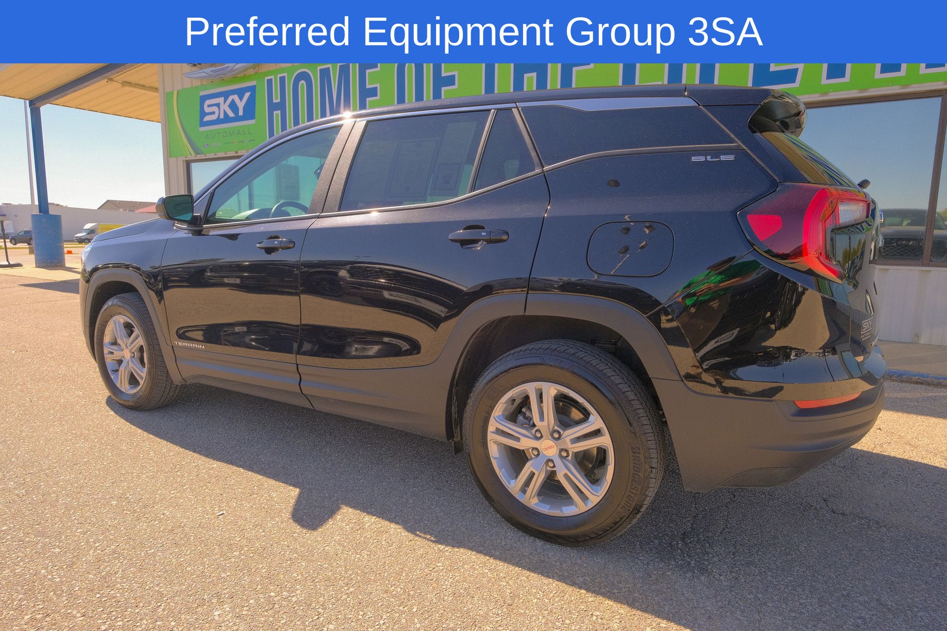 2024 Gmc Terrain SLE photo 3