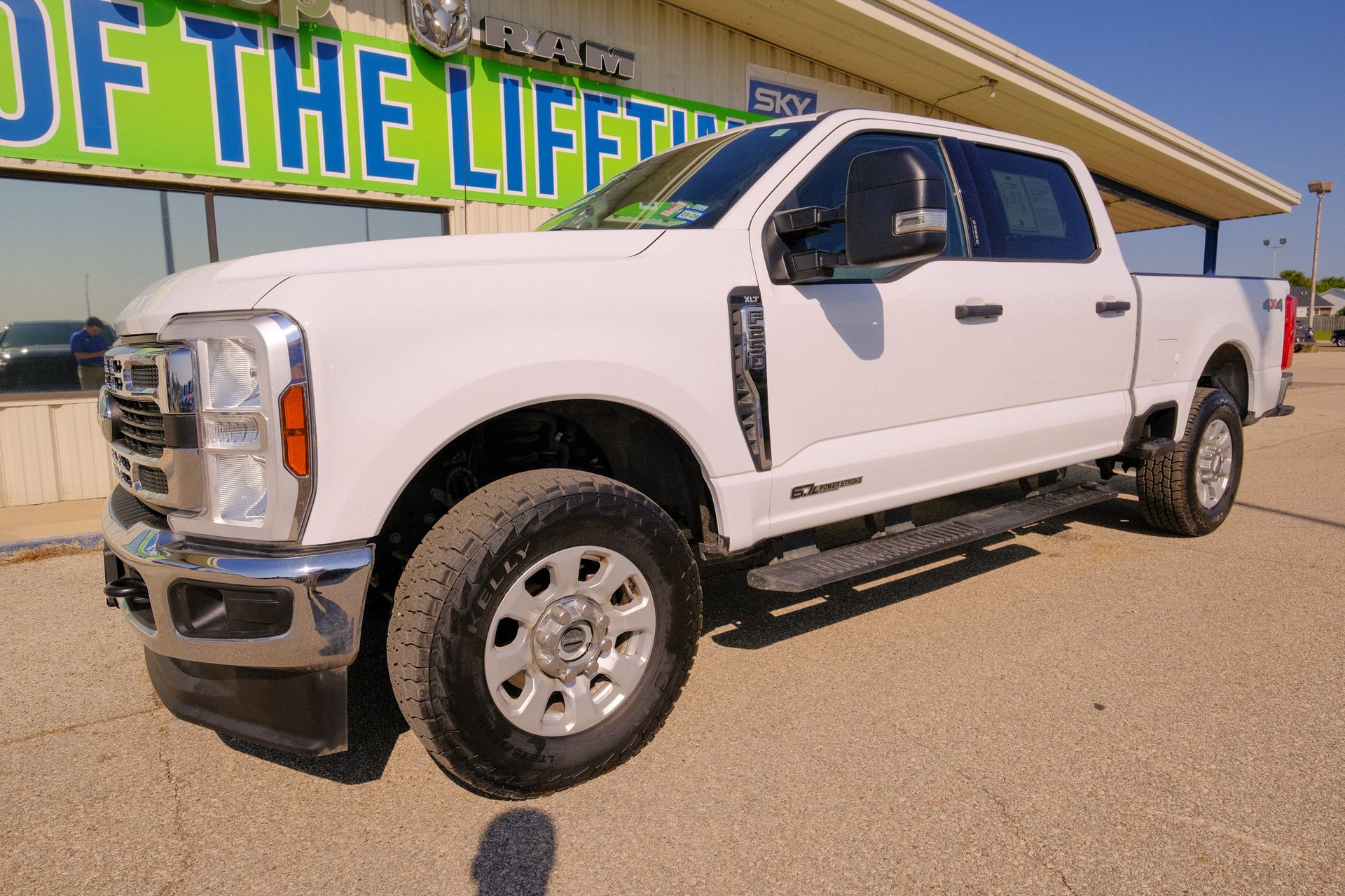 2024 Ford F-250 XLT photo 2