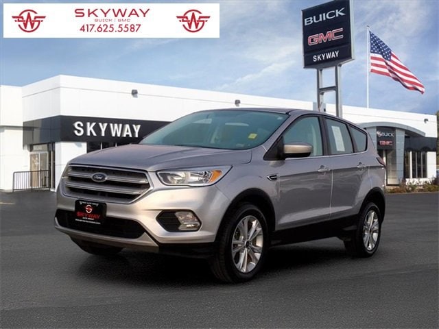 2019 Ford Escape SE's photo