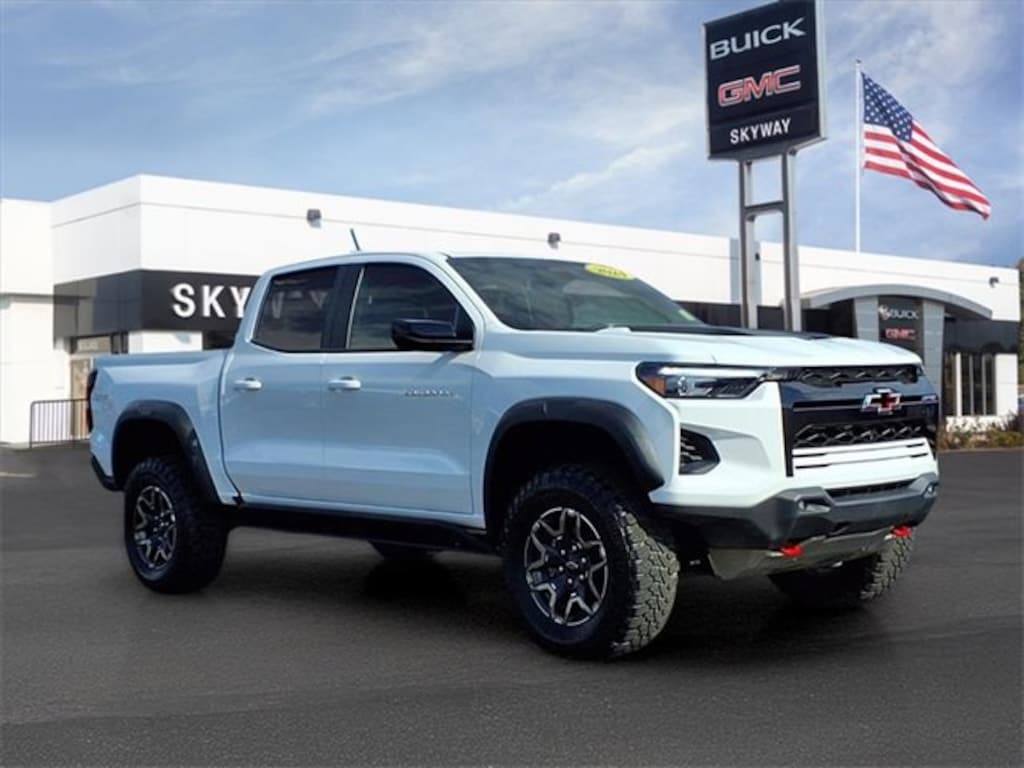 Used 2024 Chevrolet Colorado ZR2 Truck