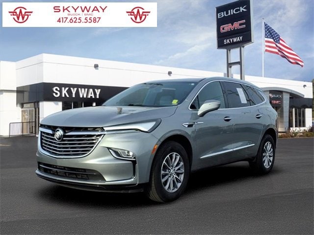 2023 Buick Enclave Essence's photo